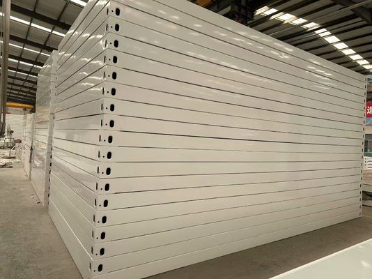 Q235B Durable Pre Made Container Homes Wind Resistance