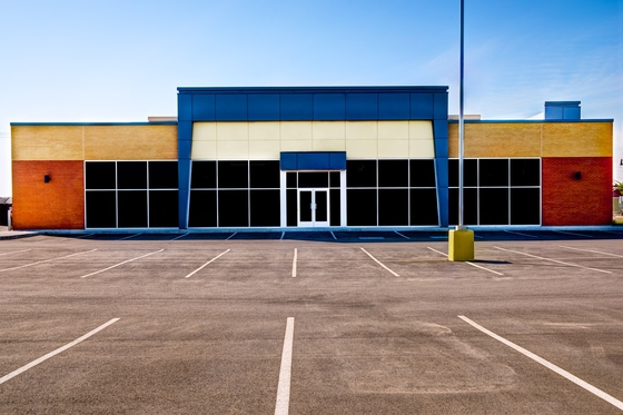 Easy to Install Commercial Steel Structure Buildings Canada Short Construction Period Automotive Repair Shop Furniture Store