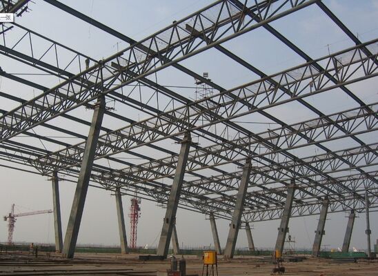 Industrial Steel Truss Building Q355B Welded Roof Truss Frame Structure Construction For Factory Workshop